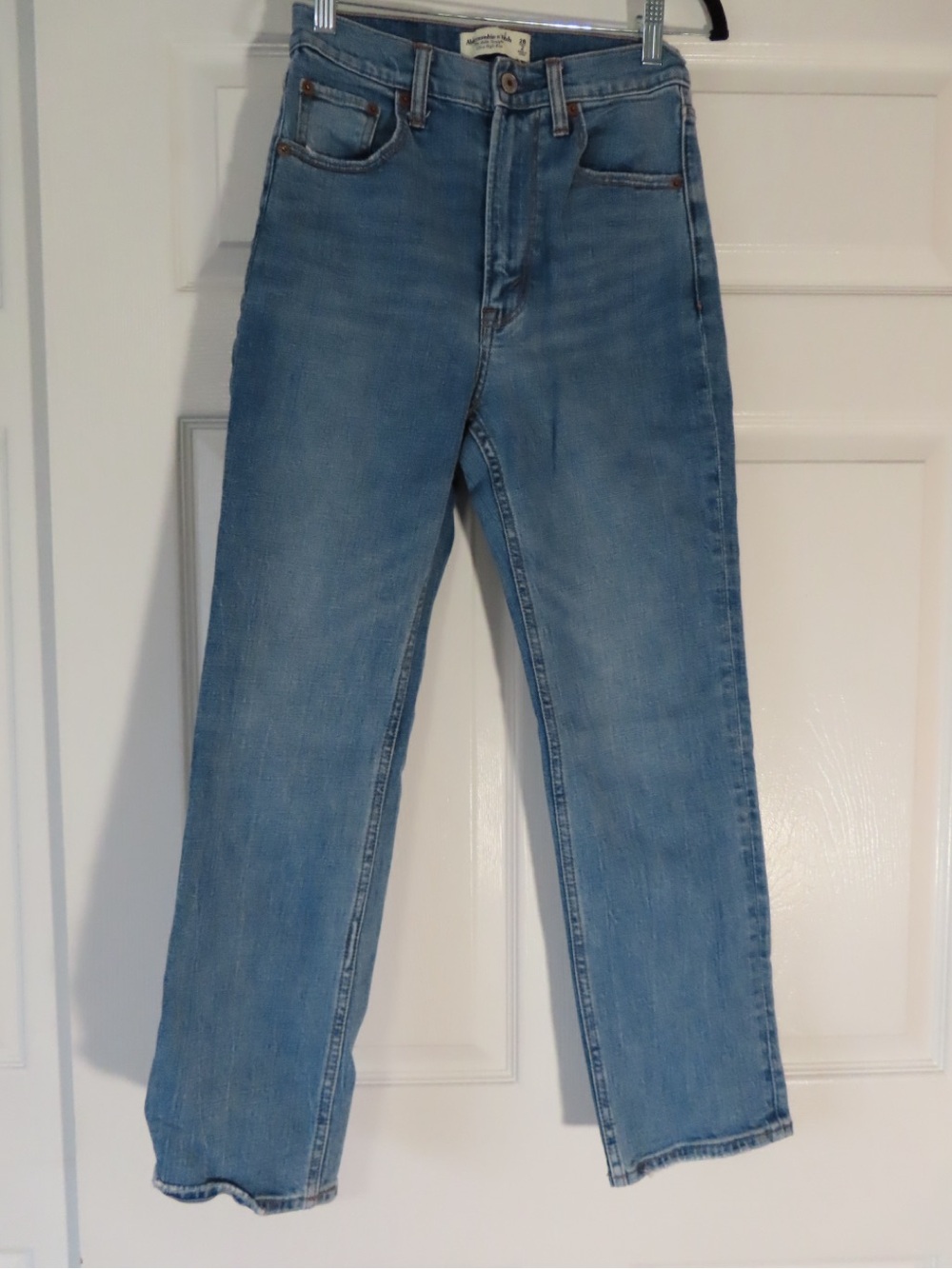 Abercrombie & Fitch The Ankle Straight Ultra High Rise